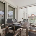 Gohost - Terrace Apartment Walking Distance From Central Station